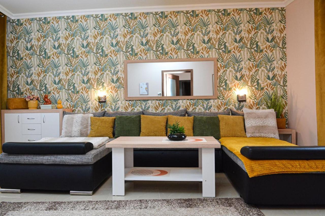 Unicum Apartman Hajdúszoboszló Exteriör bild
