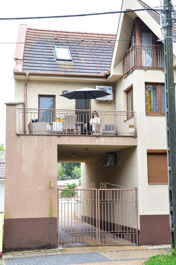 Unicum Apartman Hajdúszoboszló Exteriör bild
