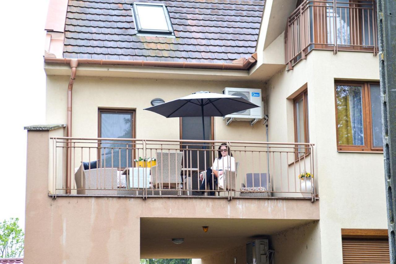 Unicum Apartman Hajdúszoboszló Exteriör bild