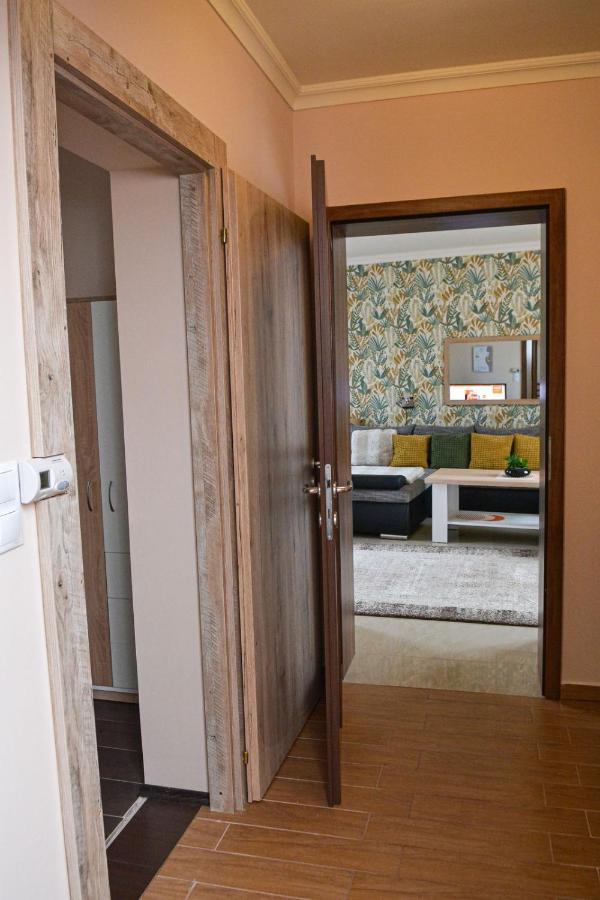 Unicum Apartman Hajdúszoboszló Exteriör bild