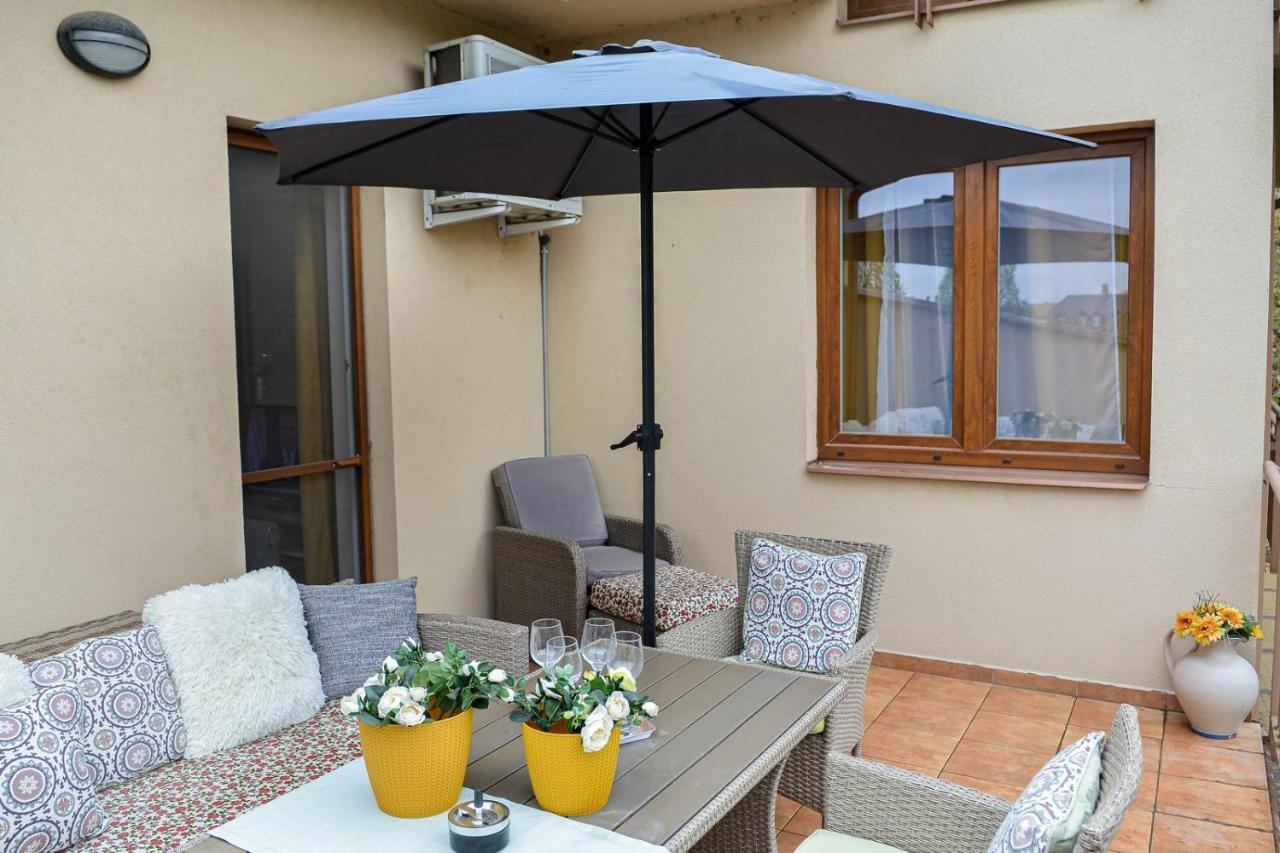 Unicum Apartman Hajdúszoboszló Exteriör bild