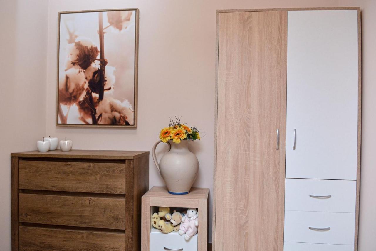 Unicum Apartman Hajdúszoboszló Exteriör bild
